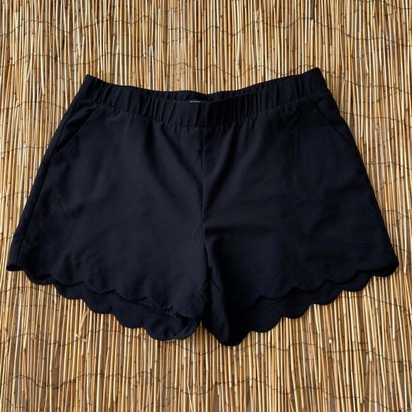 torrid Pants - TORRID BLACK SCALLOPED EDGE LINED SHORTS SZ 18